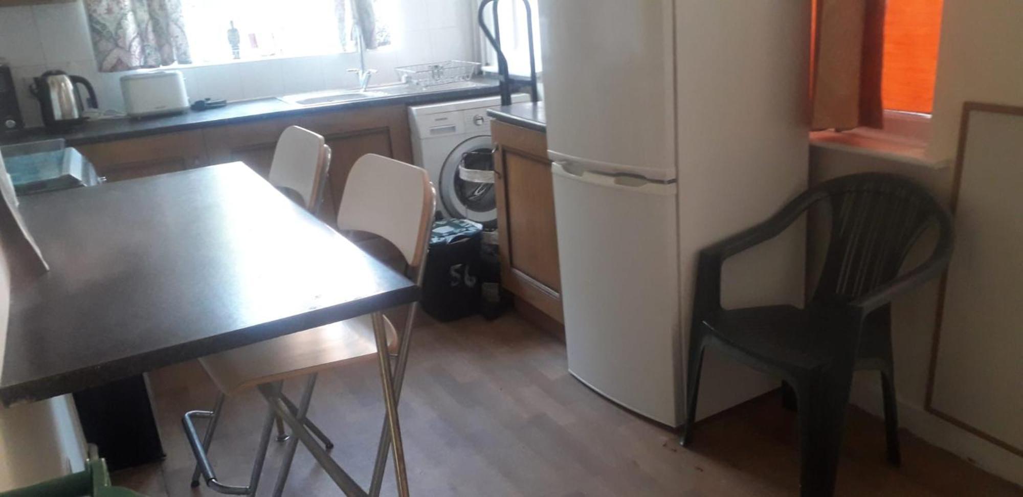 Bright Home Guest House แมนเชสเตอร์ ภายนอก รูปภาพ