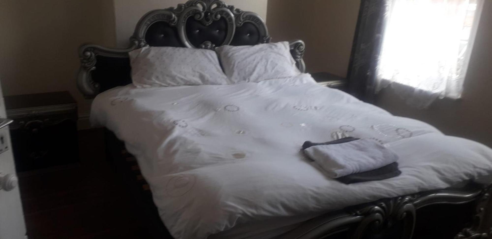 Bright Home Guest House แมนเชสเตอร์ ภายนอก รูปภาพ